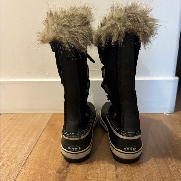 BNWOT Sorel Black Fur-Trimmed Winter Boots - Picture 5 of 8